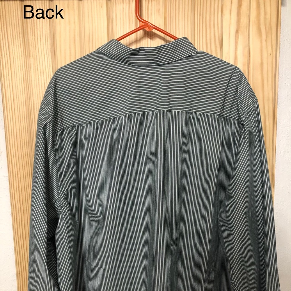 Men’s long sleeve button down gray and white shirt - Picture 2 of 4